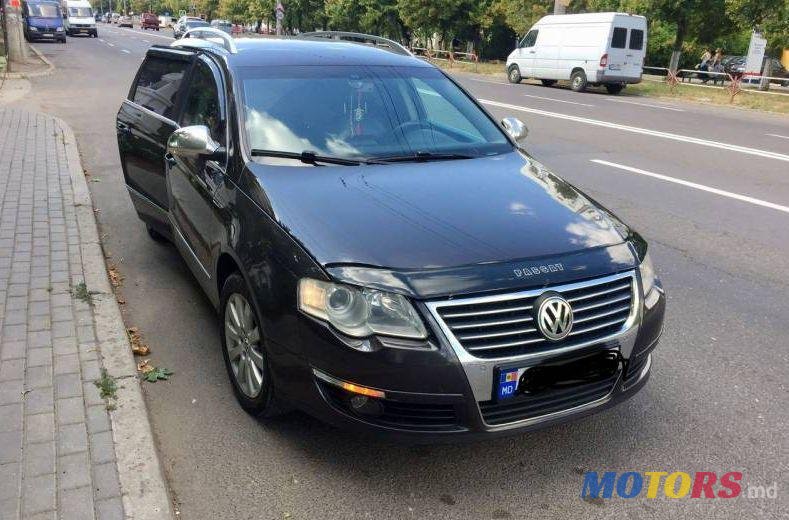 2007' Volkswagen Passat photo #3
